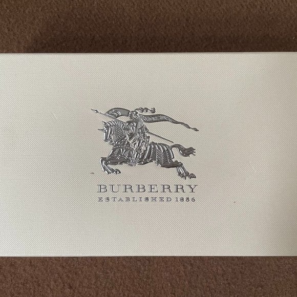 Burberry Vintage Check and Leather Continental Wallet - Picture 8 of 8